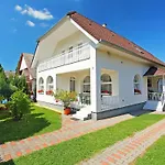 Goliath By Interhome *